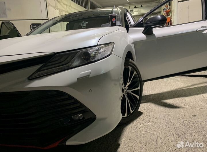 Магнитола на андройде Teyes CC3 4/64 для Toyota