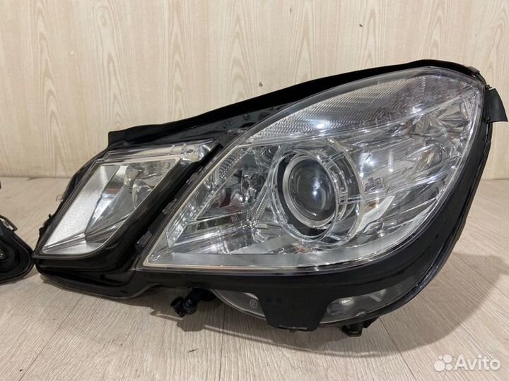 Фары Mercedes Benz E250 W212 M271.860 1.8T 2009