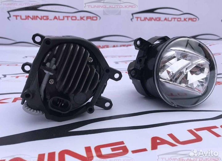 Противотуманные фары Toyota Lexus