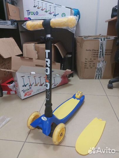 Трёхколёсный самокат Trolo Maxi