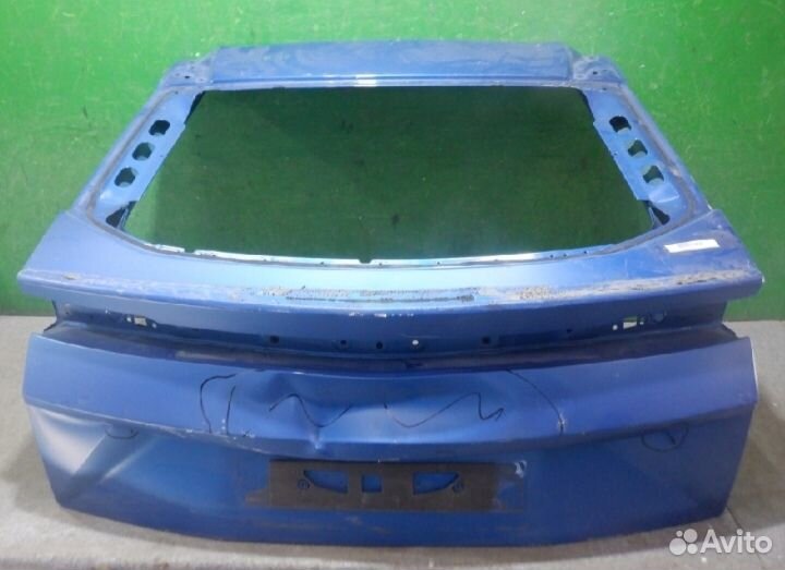 Lamborghini urus крышка багажника