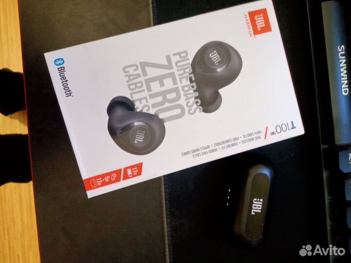 Беспроводные наушники JBL T100
