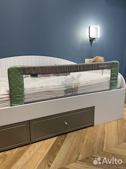 Бортик для кровати от падения