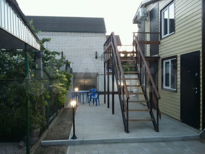 Комната 30 м² в 5-к., 1/2 эт.