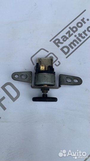 Кнопка корректора фар Toyota Carina E AT190L 1997