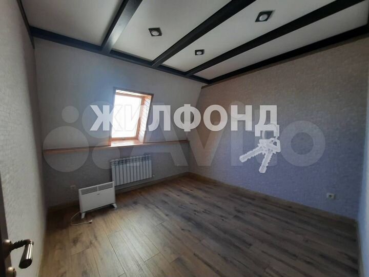 3-к. квартира, 70 м², 4/4 эт.