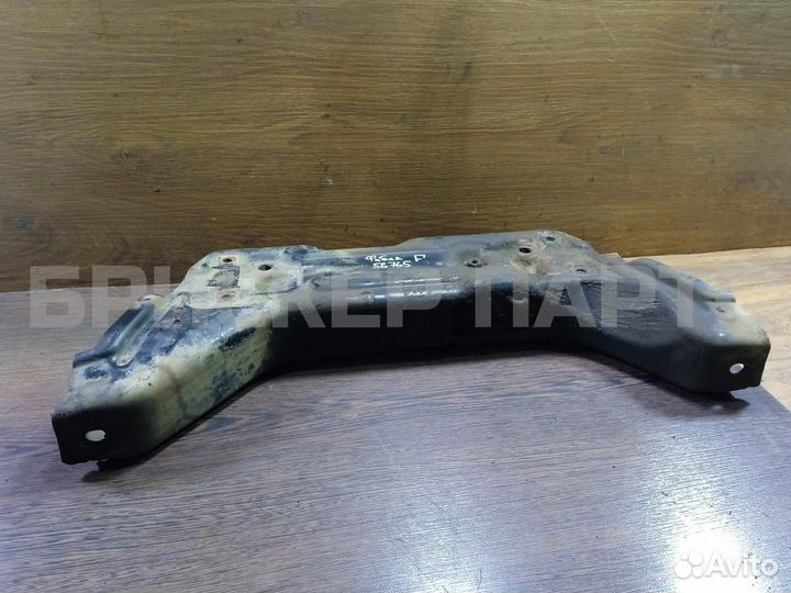 Подрамник передний Шкода Фабия 1