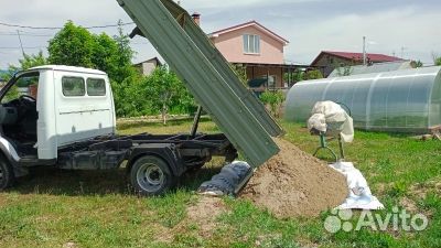 Небольшой объем песка, щебня, асф.крошки