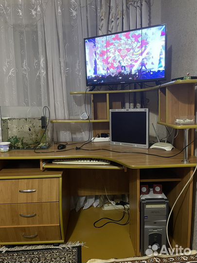 Компьютерный стол бу бесплатно