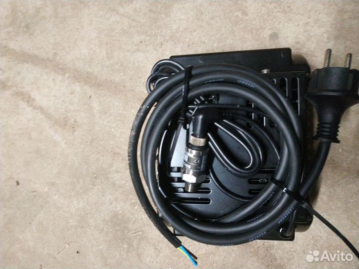 Частотный преобразователь (инвертер) AD-10M 1.5кВт