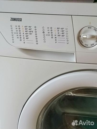 Стиральная машина бу Занусси в рабочем состоянии