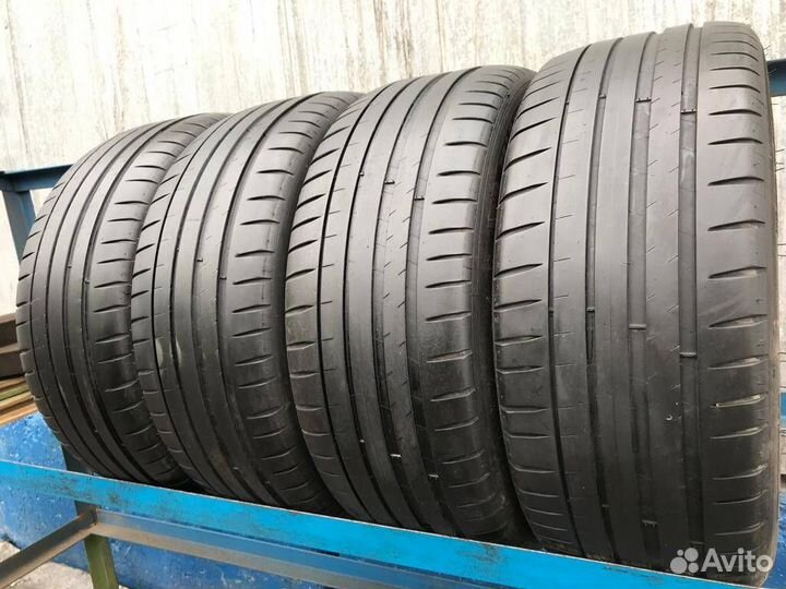 Michelin Pilot Sport 4 255/45 R20