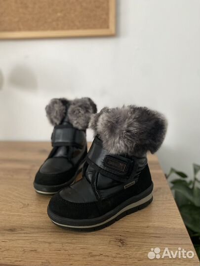 Зимние ботинки для девочки