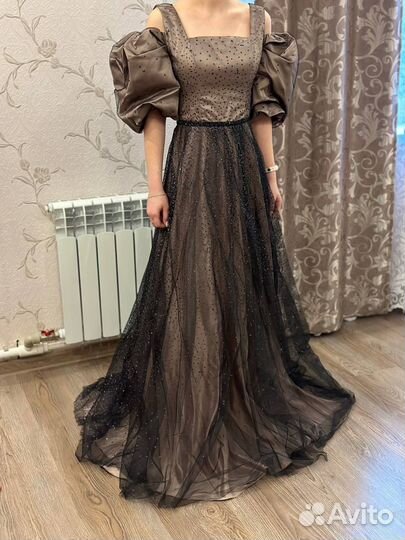 Выпуское платье