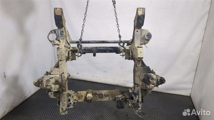 Балка подвески передняя Mitsubishi Pajero, 1997