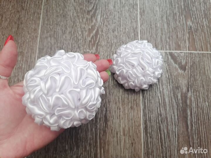 Большие белые банты на 1 сентября, последний звоно