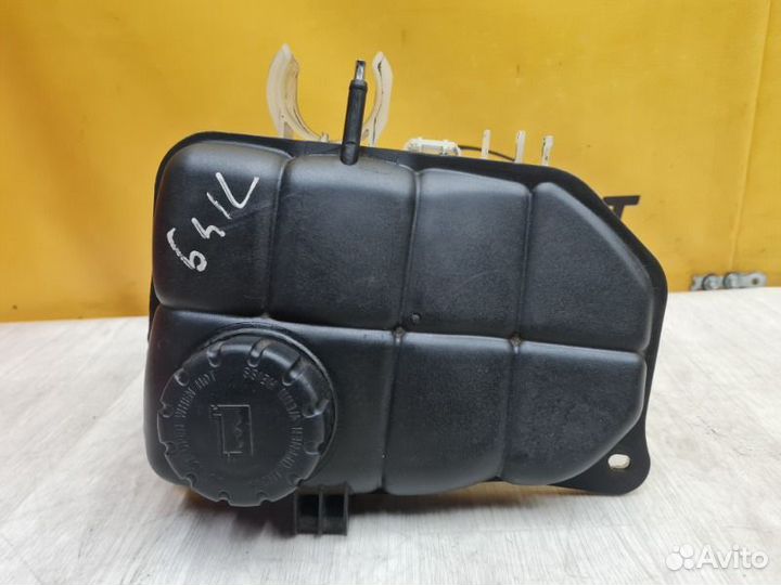 Бачок расширительный Mercedes-Benz C S203 M112