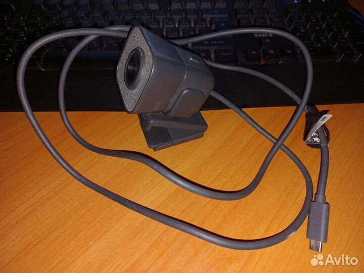 Веб камера logitech streamcam Full HD