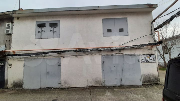 Гараж, > 30 м²