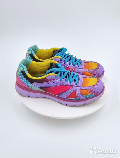 Кроссовки женские 36 размер