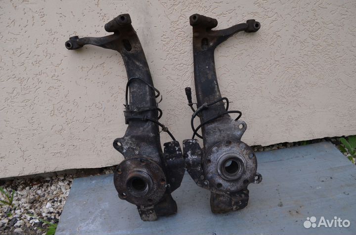 Поворотный кулак audi a8 d2 дорест