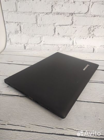 Ноутбук Lenovo для работы и учебы