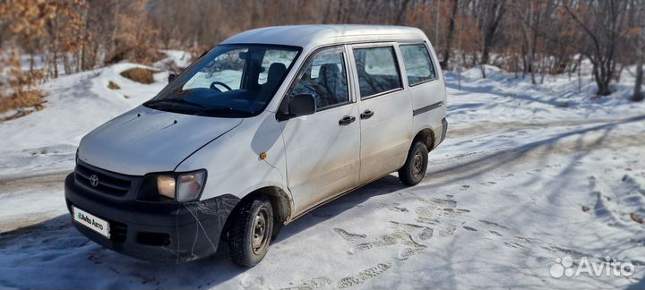 Toyota Town Ace 1.8 AT, 2002, 200 000 км