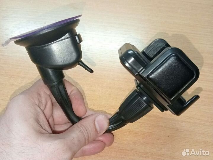 Держатель для телефона в машину