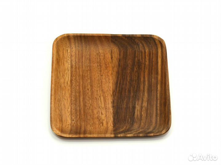 Тарелка деревянная квадратная из акации 20х20 см