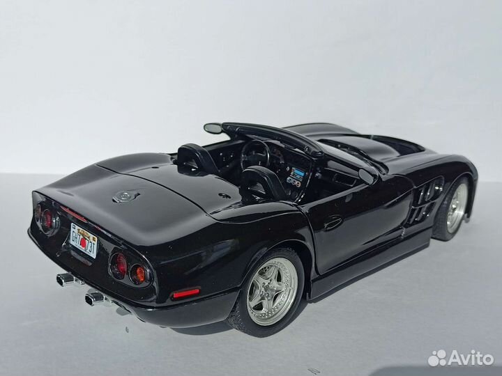 1:18 Bburago Shelby Series 1