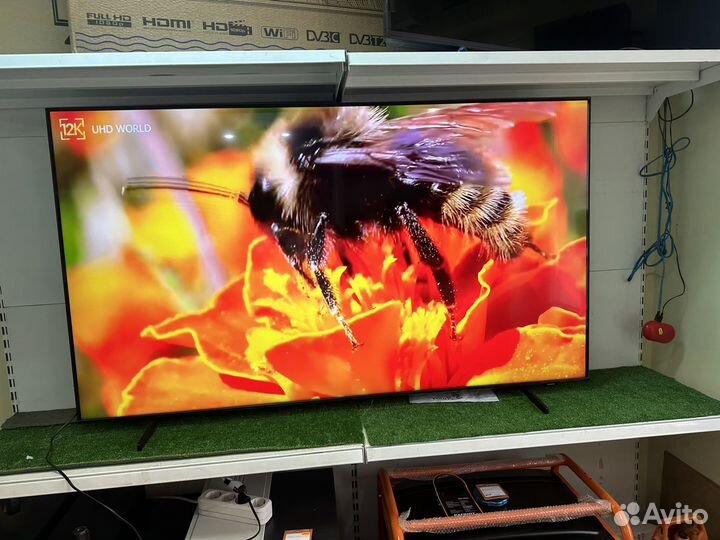 Ультрапремиум телевизор гигантище Samsung 65 8000