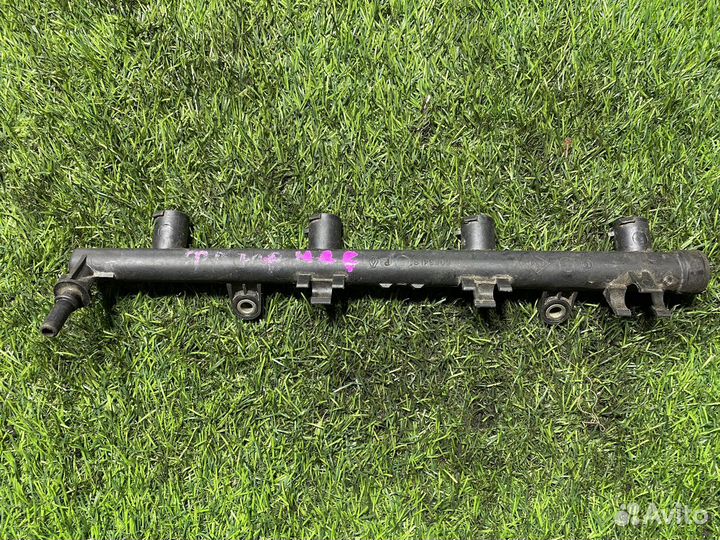 Рейка топливная (рампа) Renault Megane 3