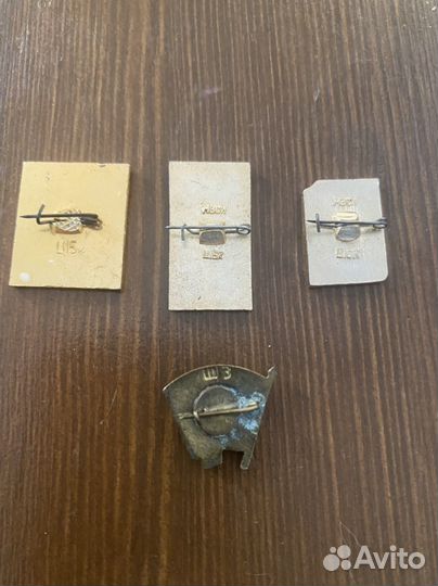 Значок СССР пакетом