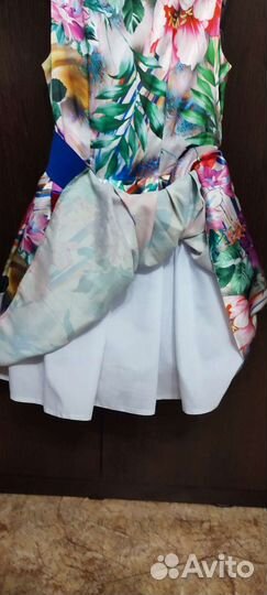 Нарядное платье 5-7лет