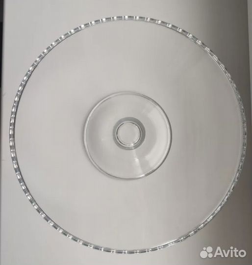 Тортница на ножке