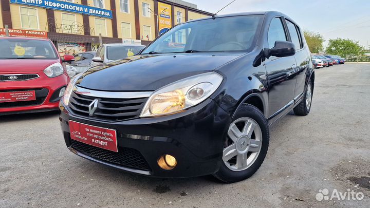 Renault Sandero 1.6 AT, 2012, 217 000 км