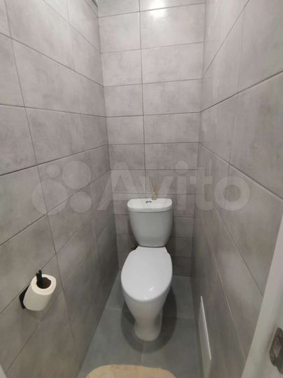 2-к. квартира, 52 м², 1/10 эт.