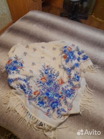 Продам павловский платок