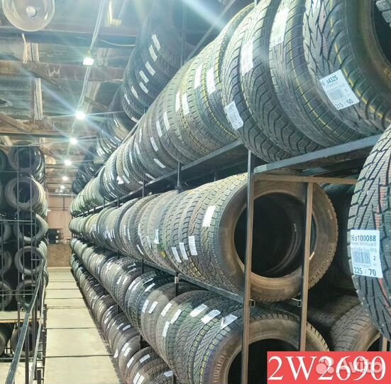 Bridgestone Blizzak Spike-01 235/60 R18 105P