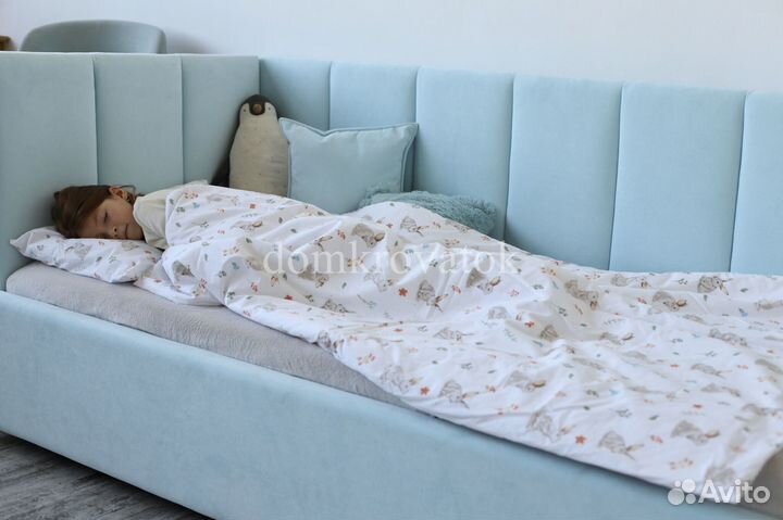 Детская мягкая кровать - диван Квадра