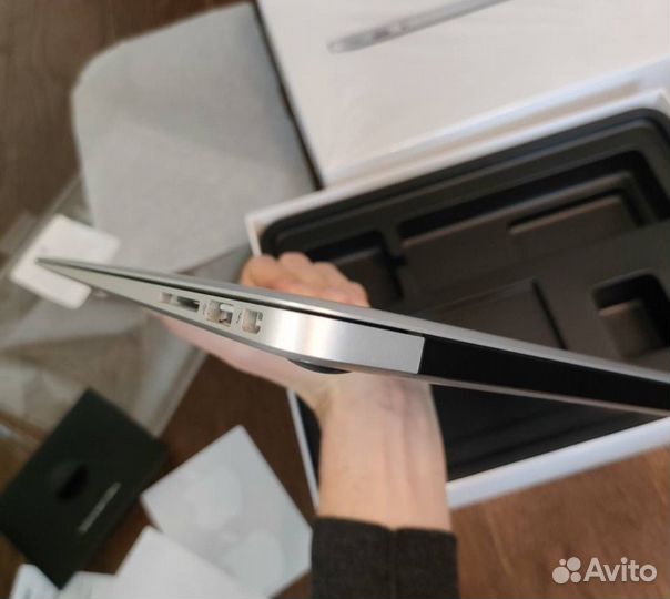 Apple MacBook Air 13 2018 идеал 80циклов