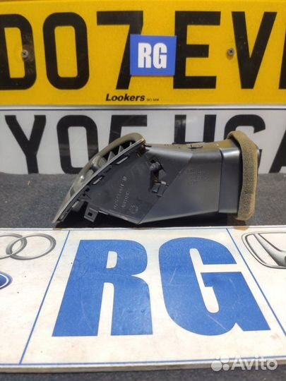 Дефлектор левый Opel Astra J хэтчбек A12XER 2012