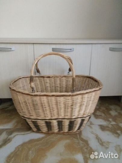 Плетеная корзинка