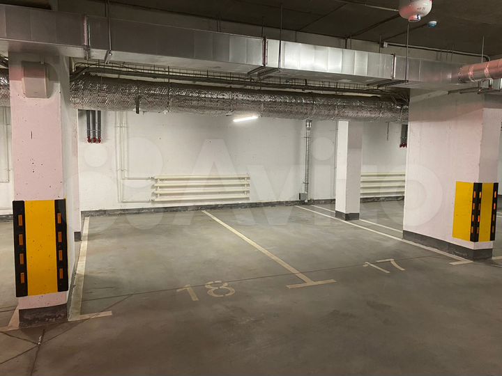 Машиноместо, 14 м²