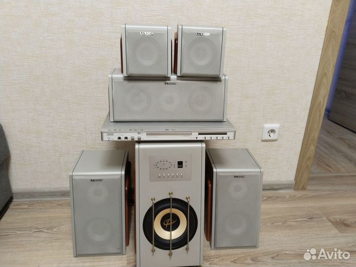 Музыкальный центр luxeon