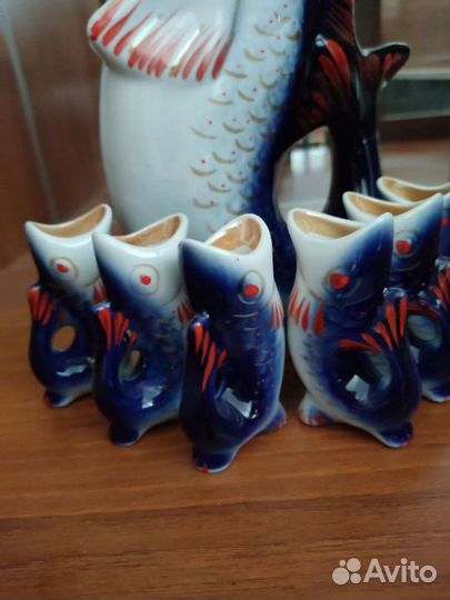 Графин Рыбка и 6 стопок синяя и белая