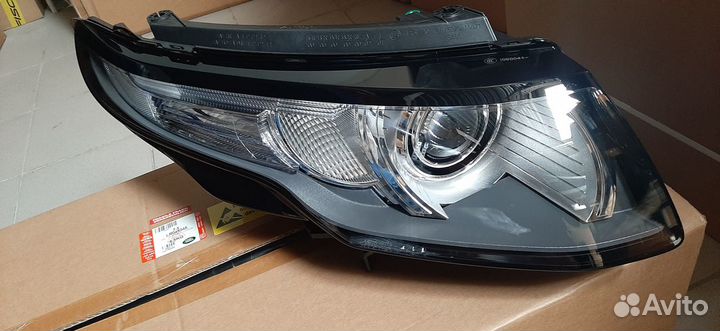 Фара правая для Рендж Ровер Эвок