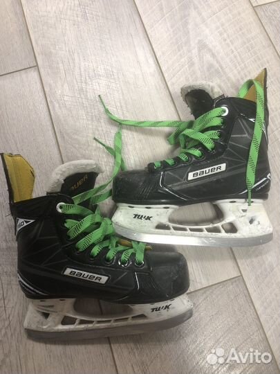 Хоккейные коньки bauer