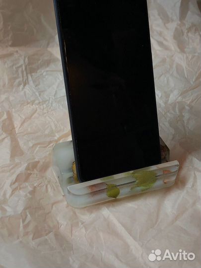 Подставка для телефона из эпоксидной смолы