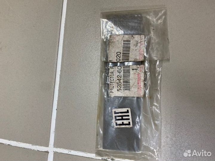 Уплотнитель Toyota Land Cruiser 200 2007